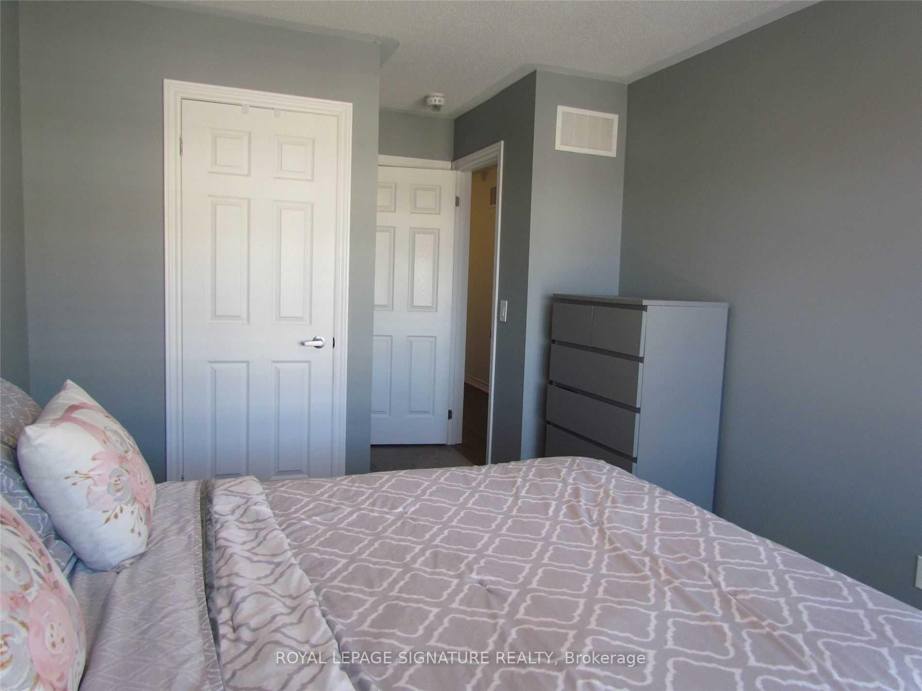 434 Athabasca Common, Oakville, ON - Indoor Photo Showing Bedroom