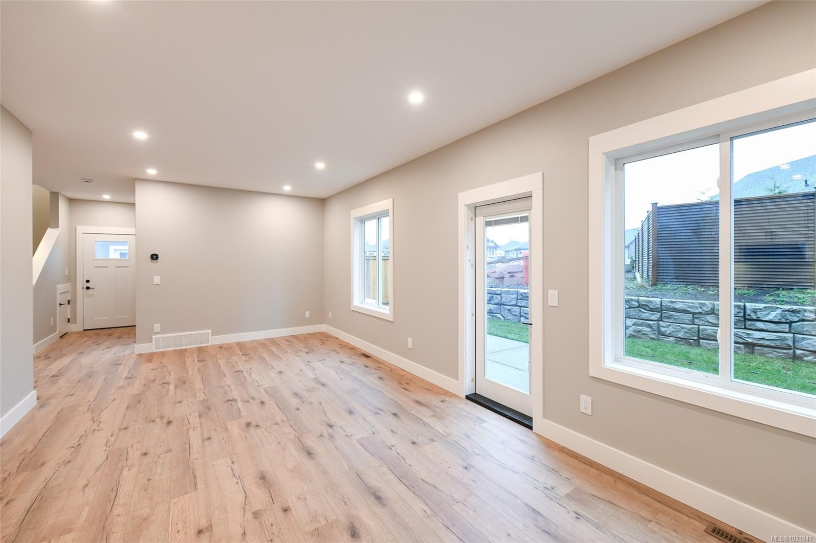 B-2317 Mcdonald Rd, Comox, BC - Indoor Photo Showing Other Room