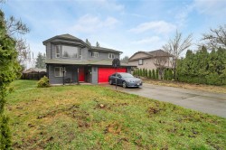 678 Nature Park Dr Campbell River, BC V9W 7Z9