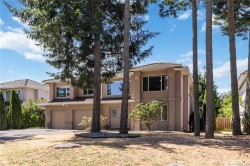 6260 Elaine Way Central Saanich, BC V8Z 6A1