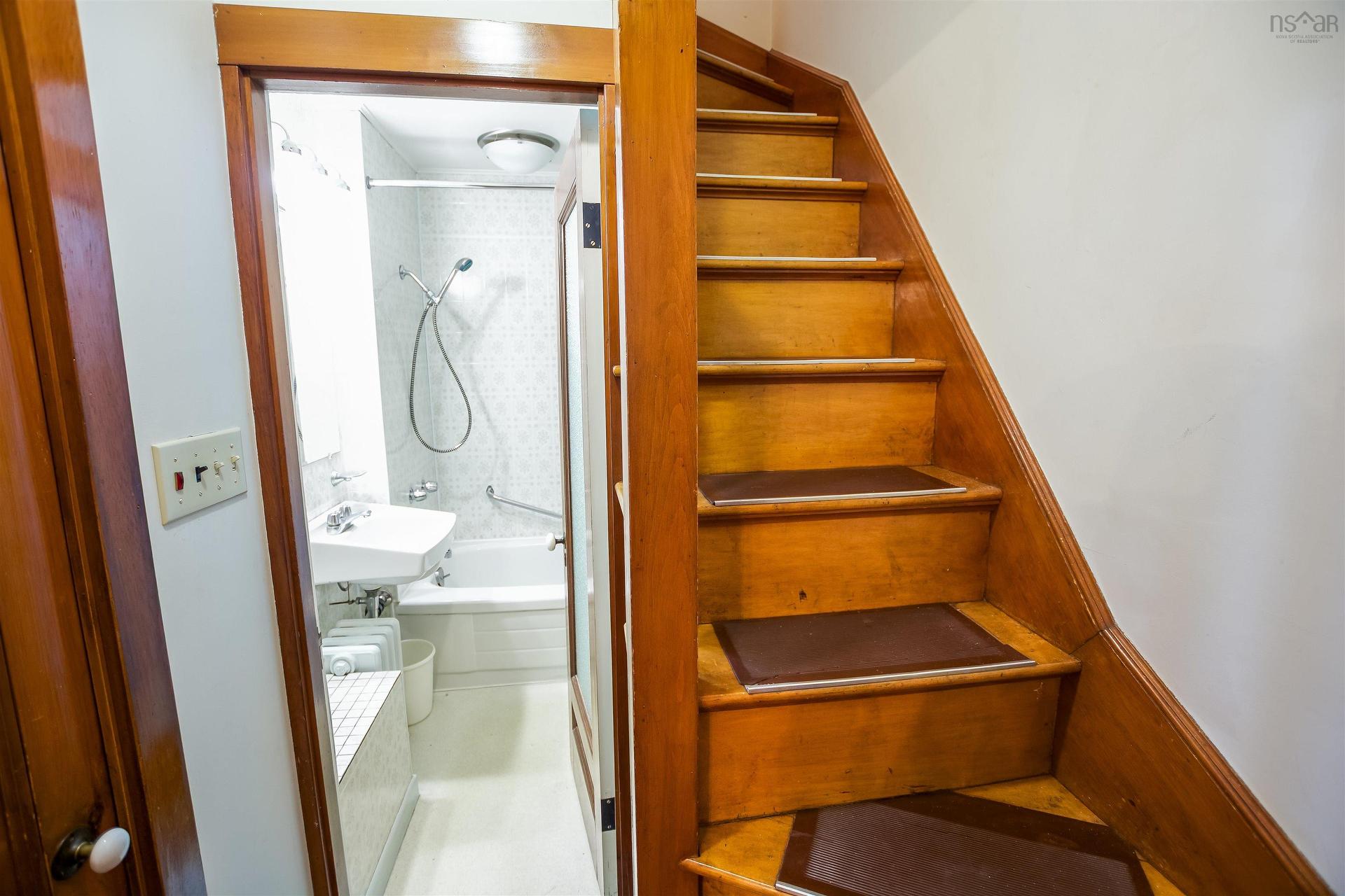 3152 Highway 1, Belliveaus Cove, NS