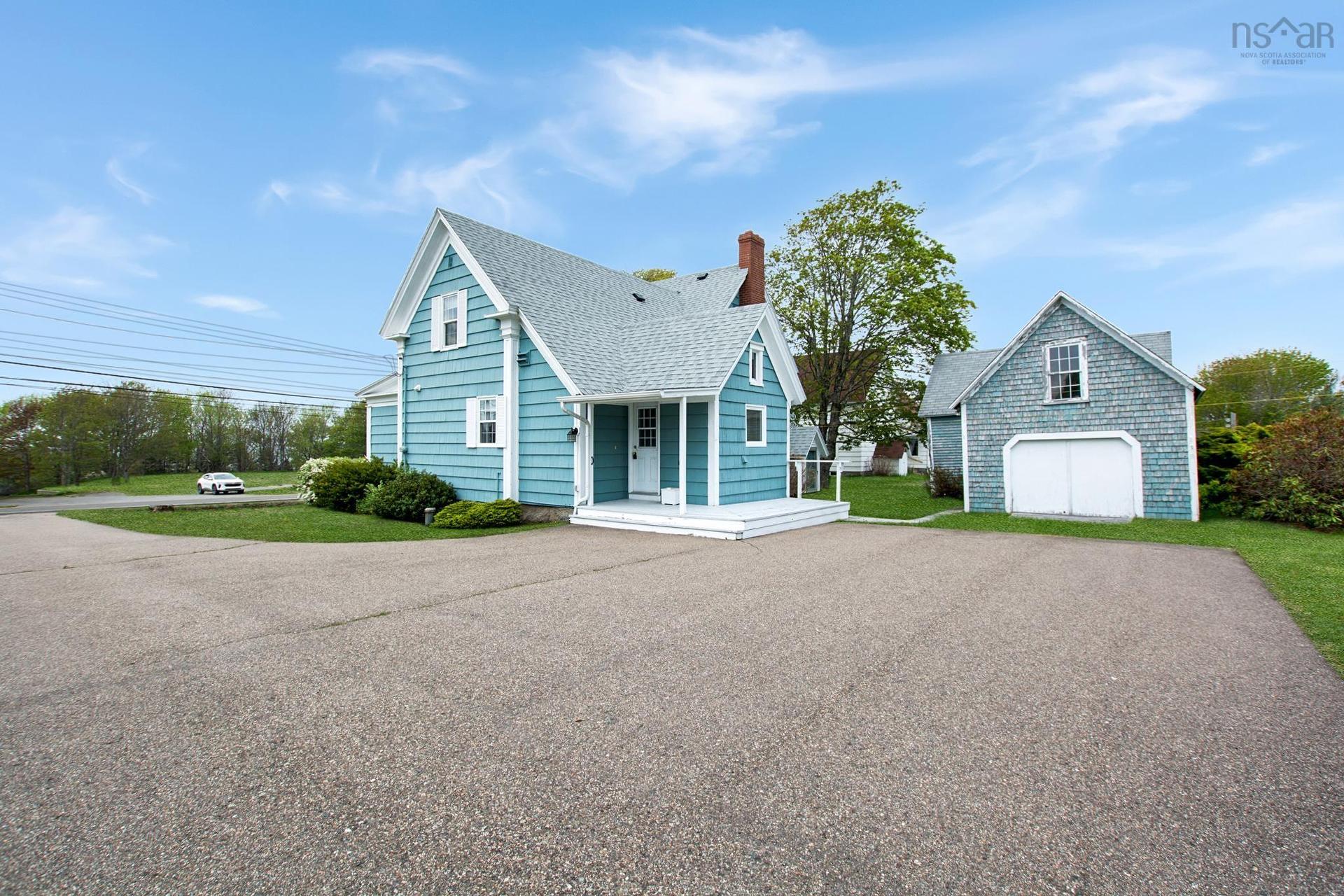 3152 Highway 1, Belliveaus Cove, NS