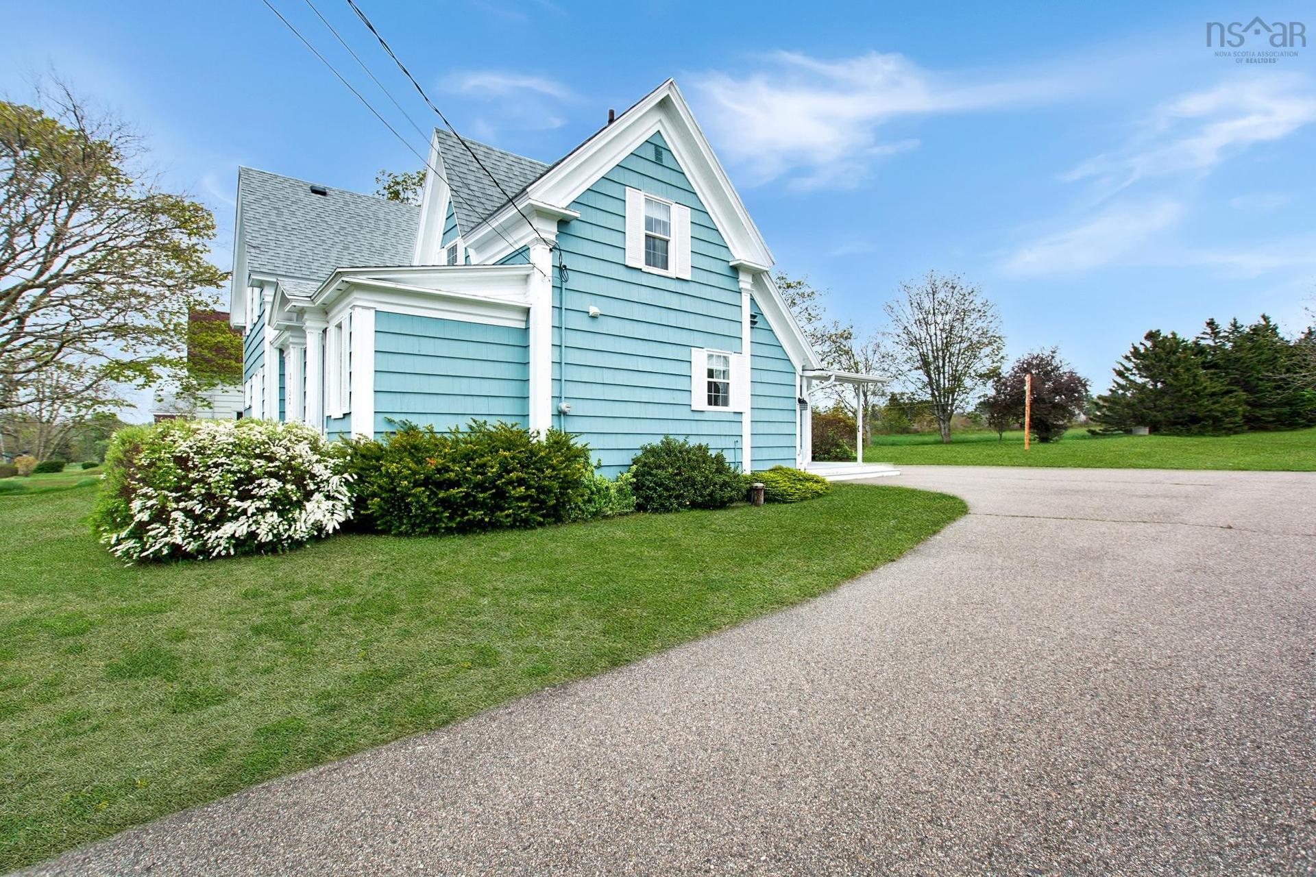 3152 Highway 1, Belliveaus Cove, NS