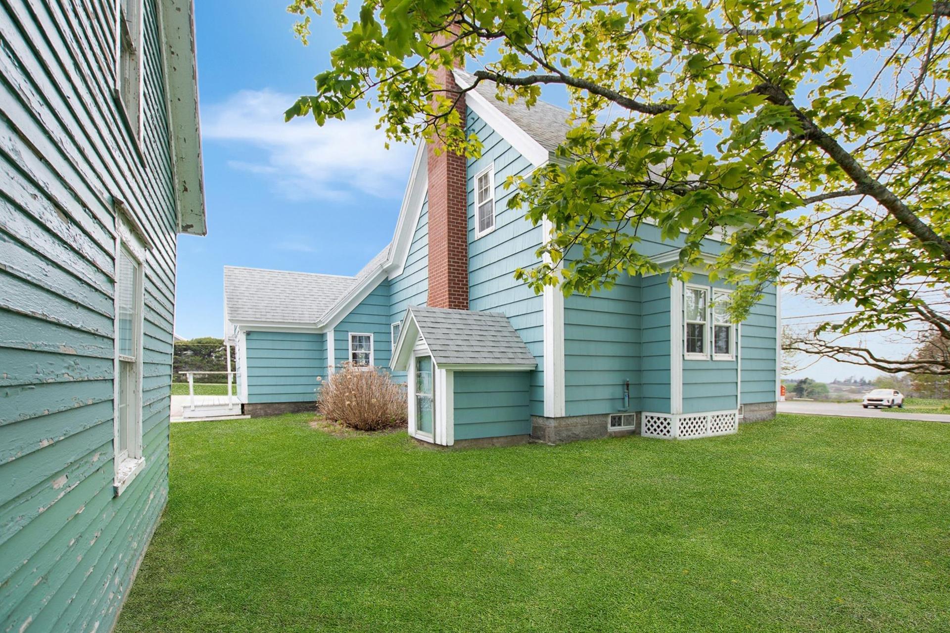3152 Highway 1, Belliveaus Cove, NS