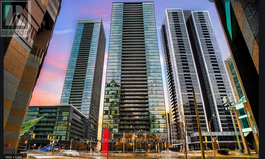 110 Charles Street E, Toronto, ON - Outdoor With Facade