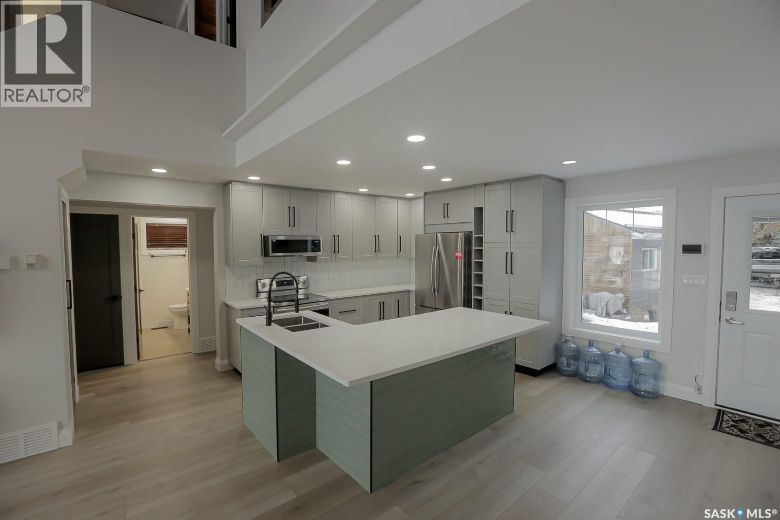 2 Lakeview Lane, Katepwa Beach, SK - Indoor Photo Showing Kitchen With Double Sink