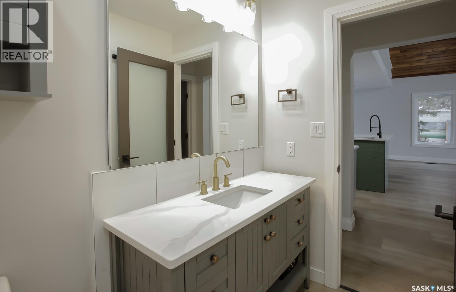 2 Lakeview Lane, Katepwa Beach, SK - Indoor Photo Showing Bathroom