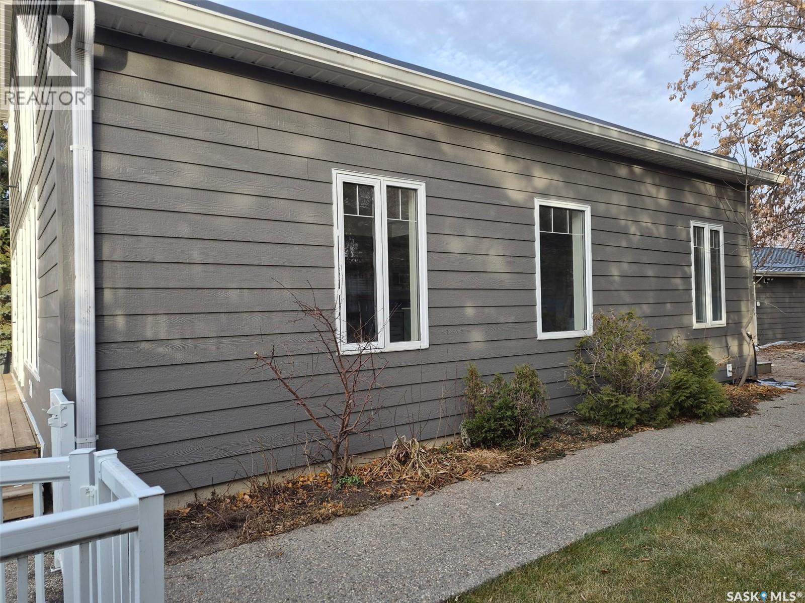 2 Lakeview Lane, Katepwa Beach, SK - Outdoor With Exterior