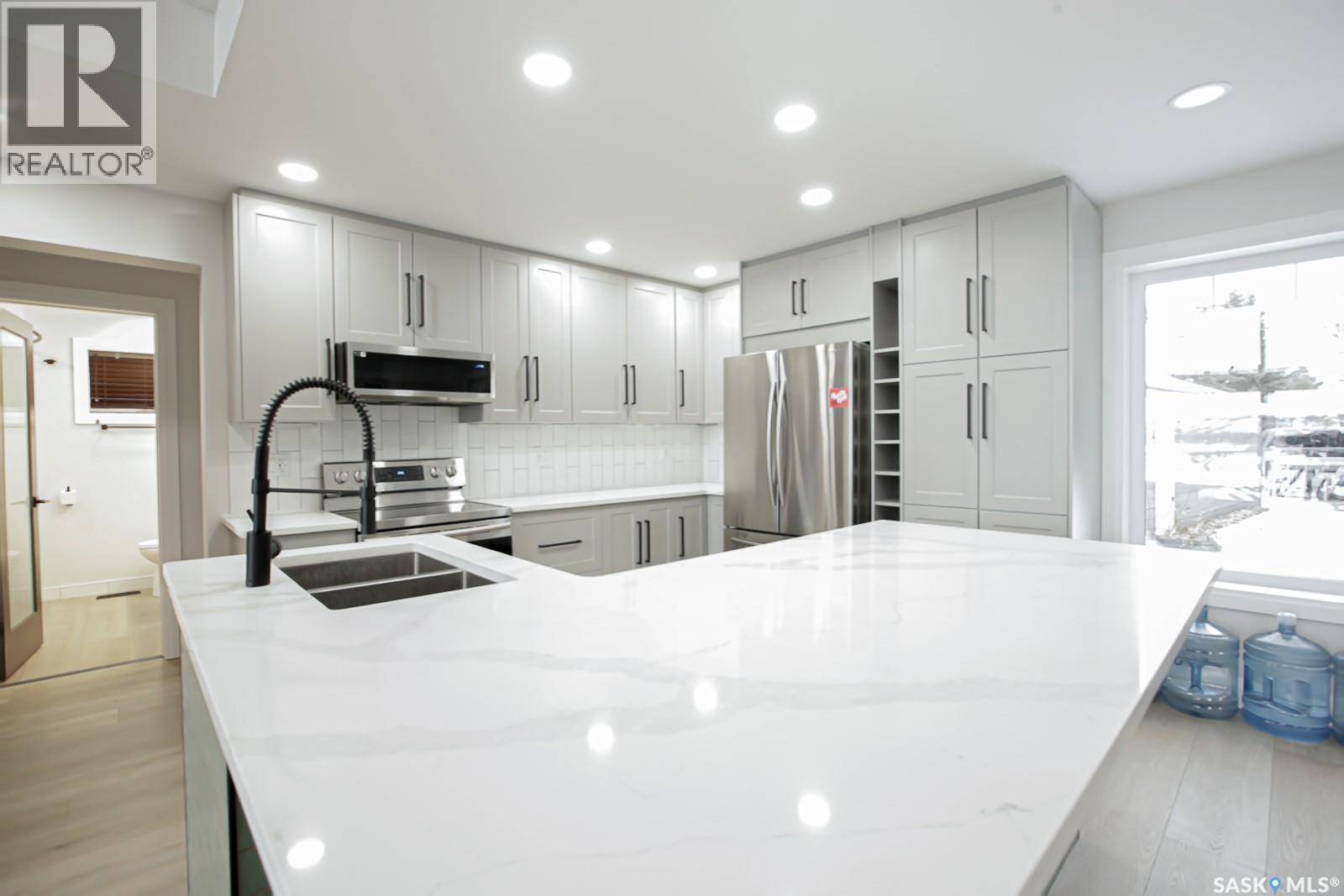 2 Lakeview Lane, Katepwa Beach, SK - Indoor Photo Showing Kitchen With Double Sink With Upgraded Kitchen