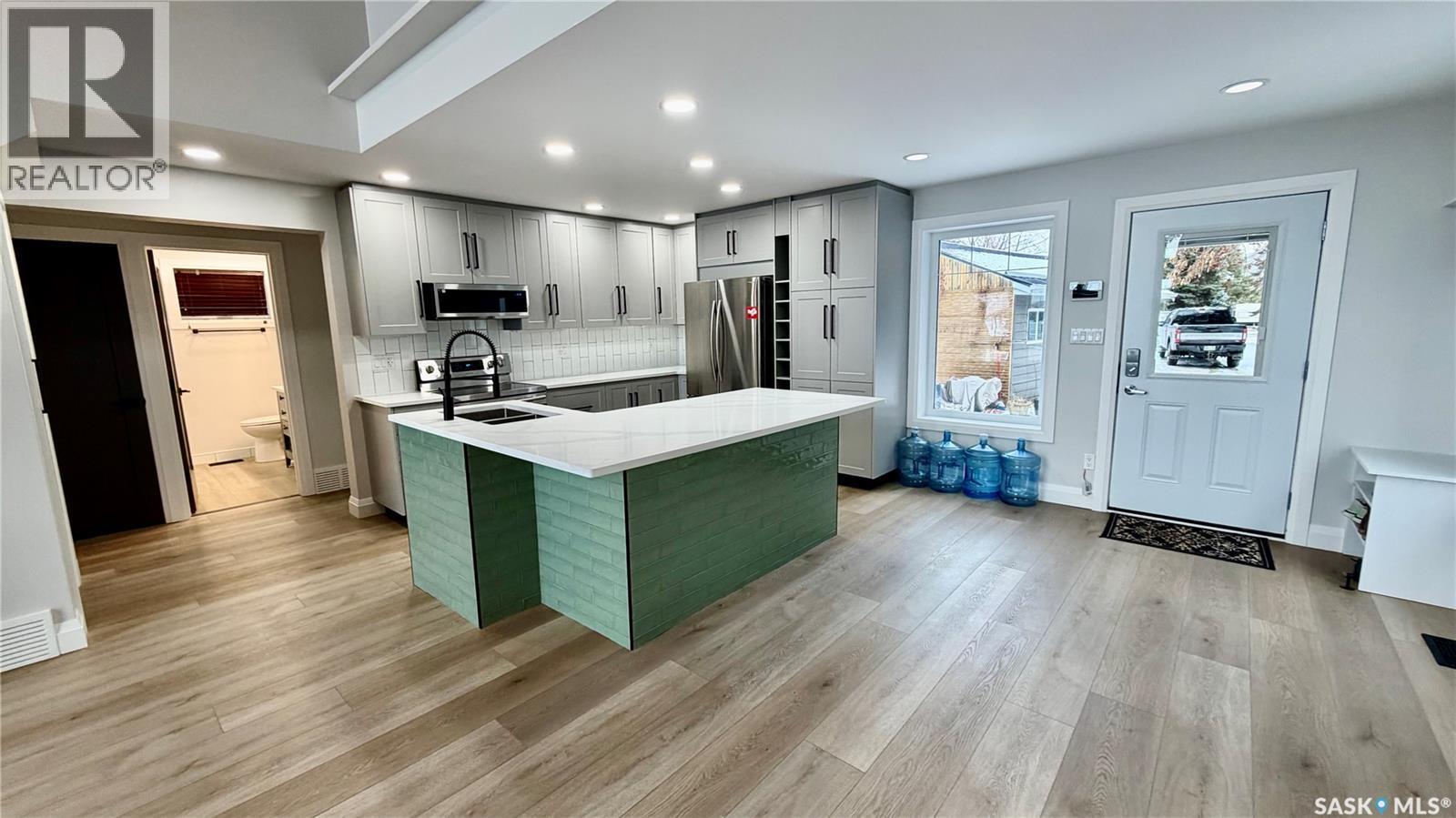 2 Lakeview Lane, Katepwa Beach, SK - Indoor Photo Showing Kitchen