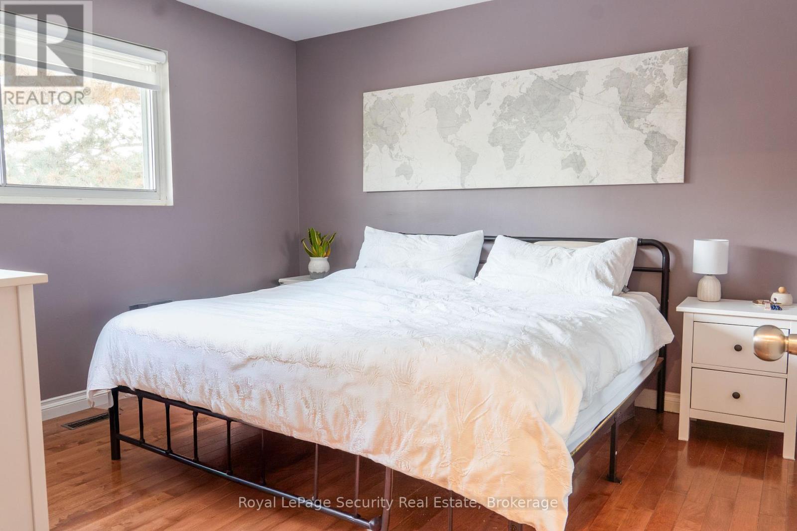 3248 Silverado Drive, Mississauga, ON - Indoor Photo Showing Bedroom