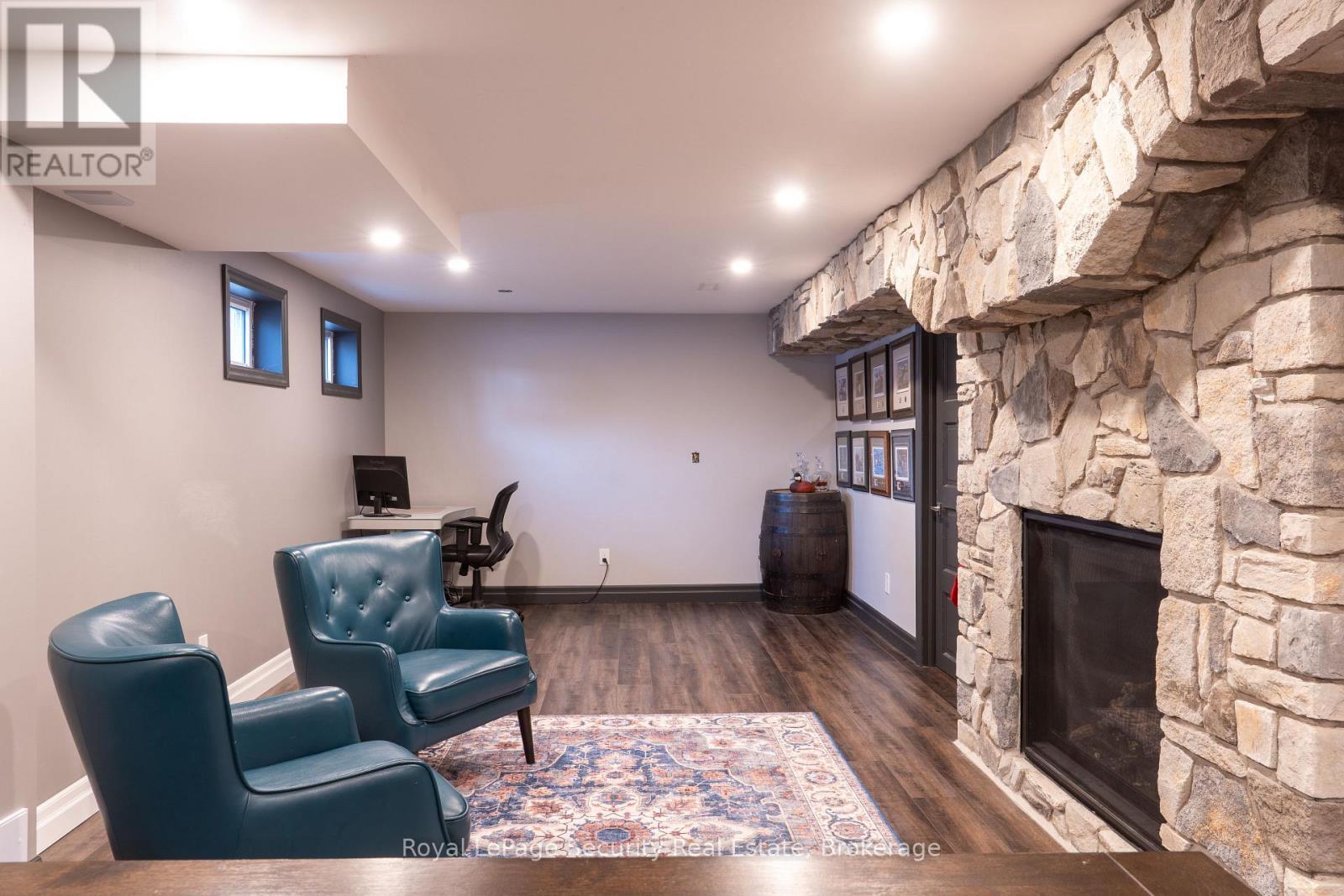 3248 Silverado Drive, Mississauga, ON - Indoor With Fireplace