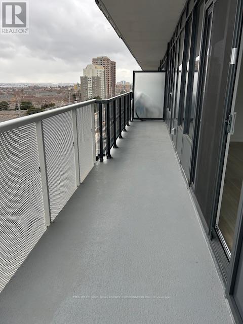 805 - 5105 Hurontario Street, Mississauga, ON - Outdoor With Balcony With Exterior