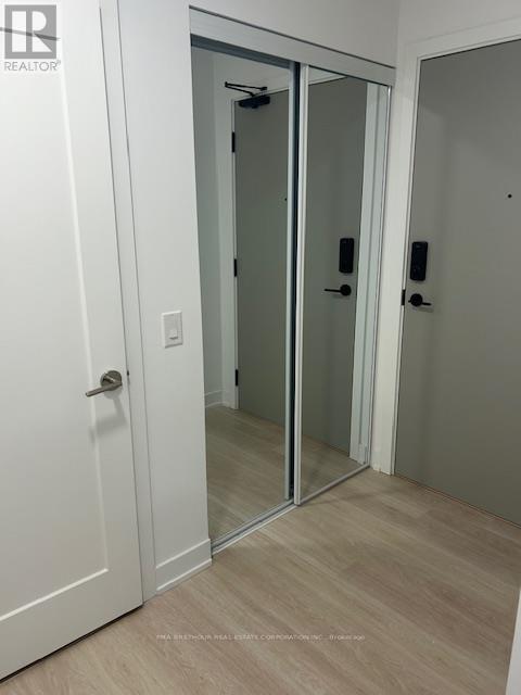 805 - 5105 Hurontario Street, Mississauga, ON - Indoor Photo Showing Other Room