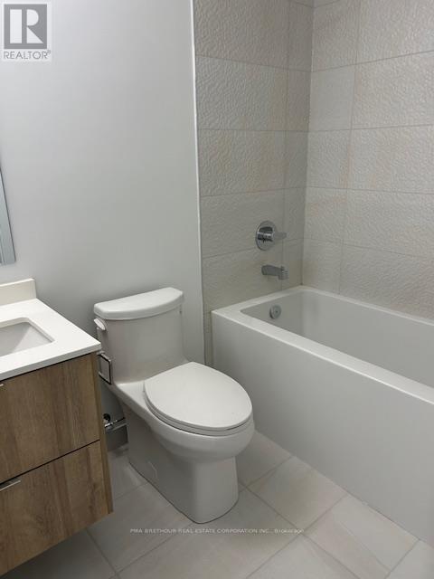 805 - 5105 Hurontario Street, Mississauga, ON - Indoor Photo Showing Bathroom