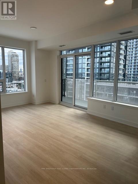 805 - 5105 Hurontario Street, Mississauga, ON - Indoor Photo Showing Other Room