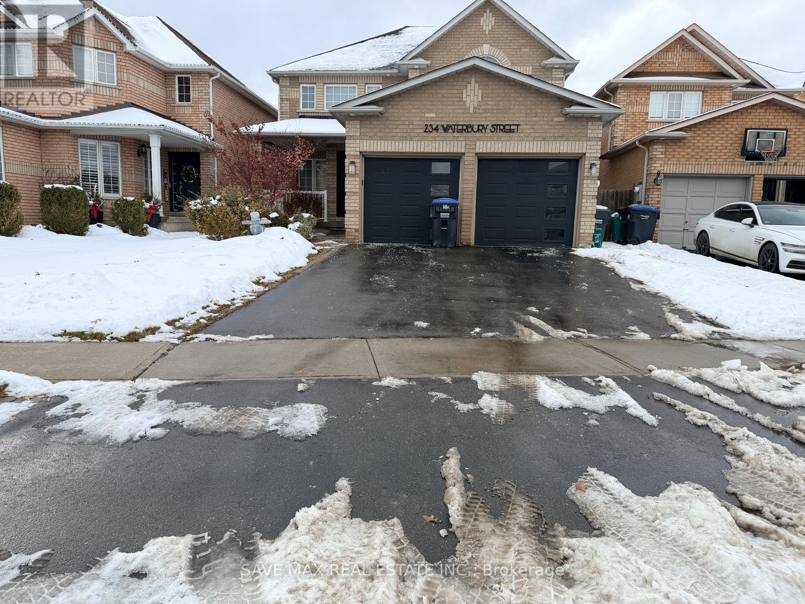 234 Waterbury Street, Caledon, ON - Outdoor With Facade