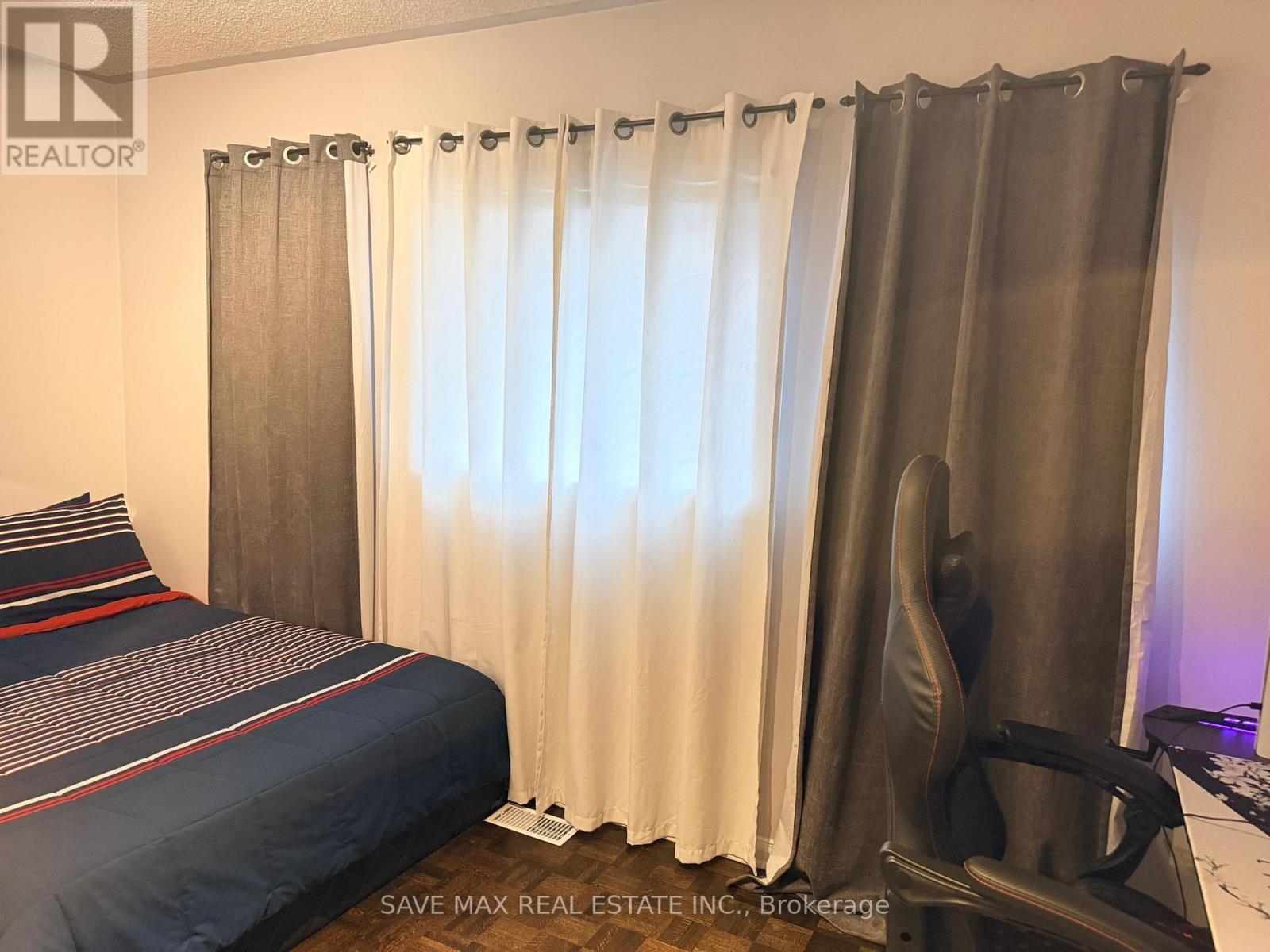 234 Waterbury Street, Caledon, ON - Indoor Photo Showing Bedroom