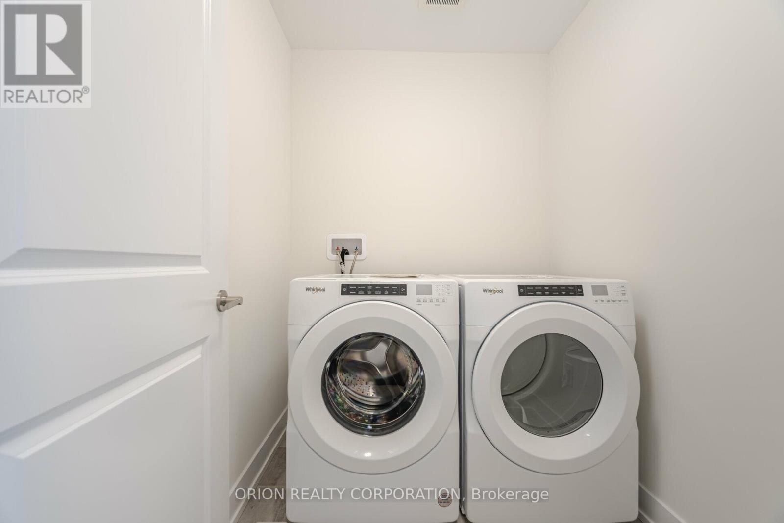 21 - 2273 Turnberry Road, Burlington, ON - Indoor Photo Showing Laundry Room