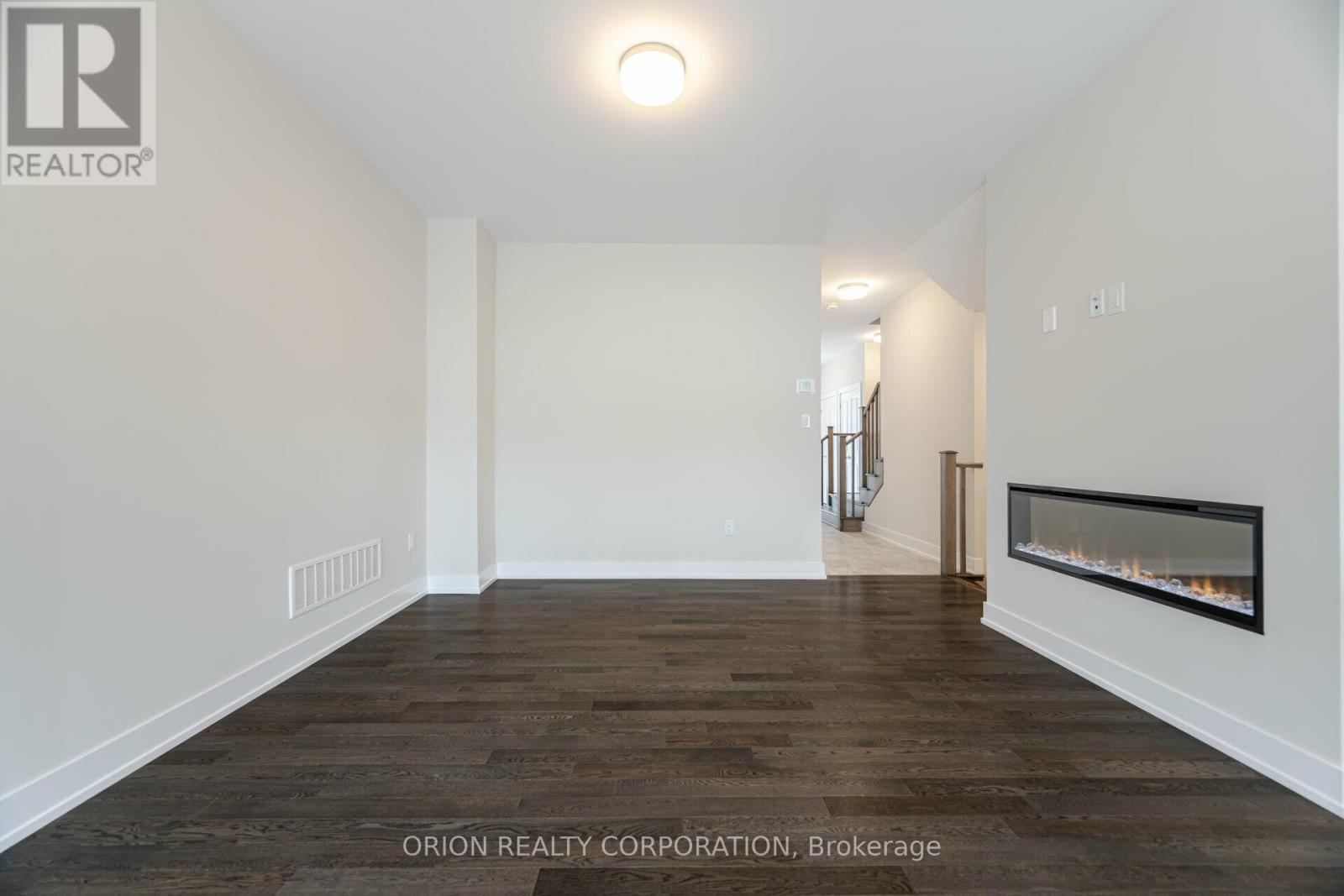 21 - 2273 Turnberry Road, Burlington, ON - Indoor Photo Showing Other Room With Fireplace