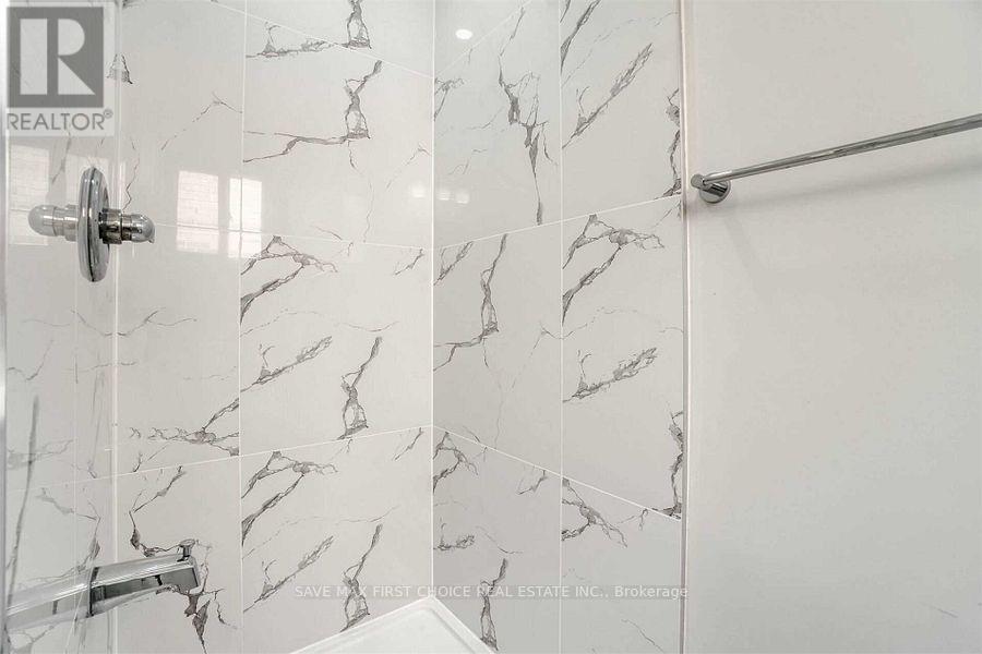 6 Wildercroft Avenue, Brampton, ON -