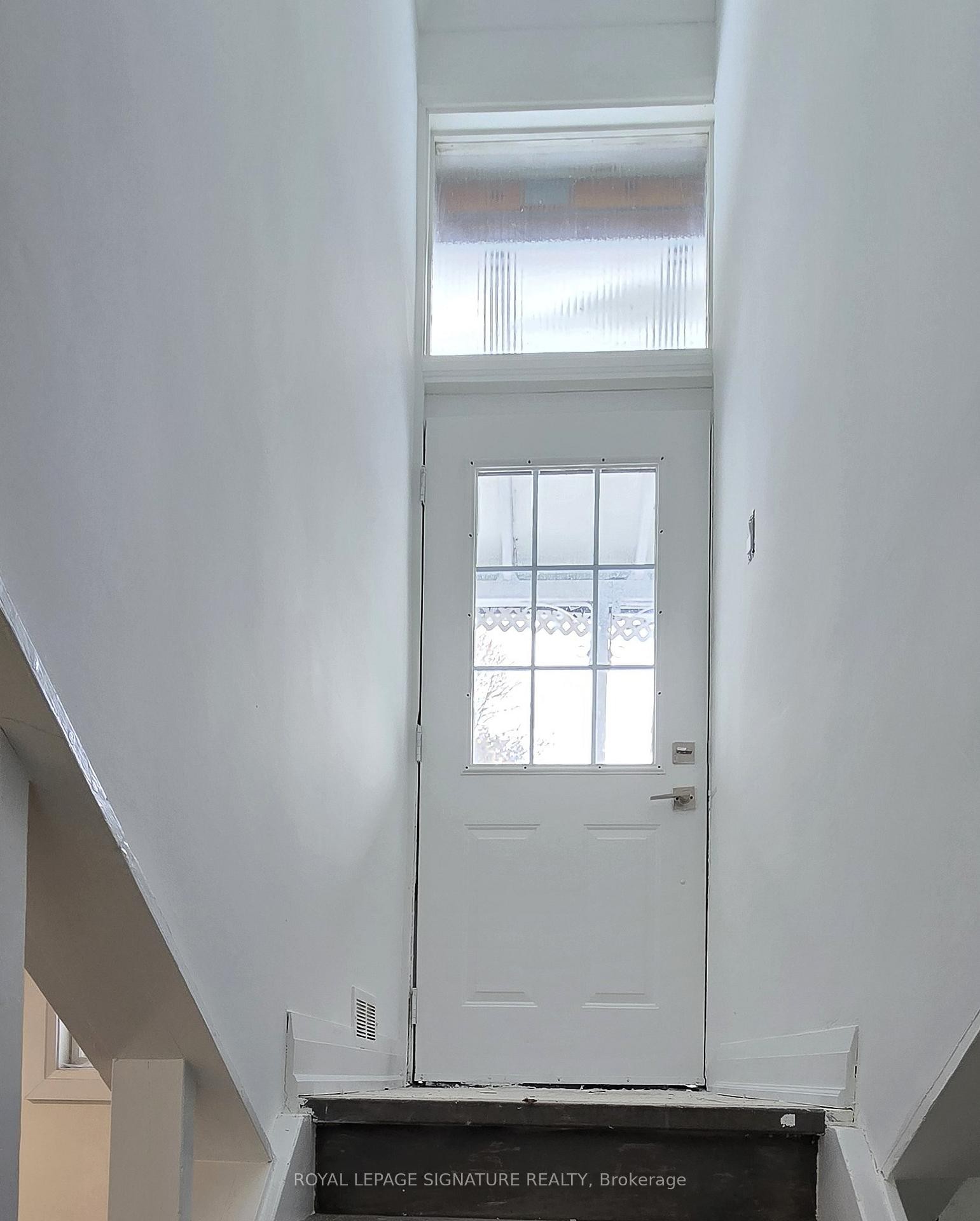 Bsmt-383 Fernleigh Circle N, Richmond Hill, ON - Indoor Photo Showing Other Room