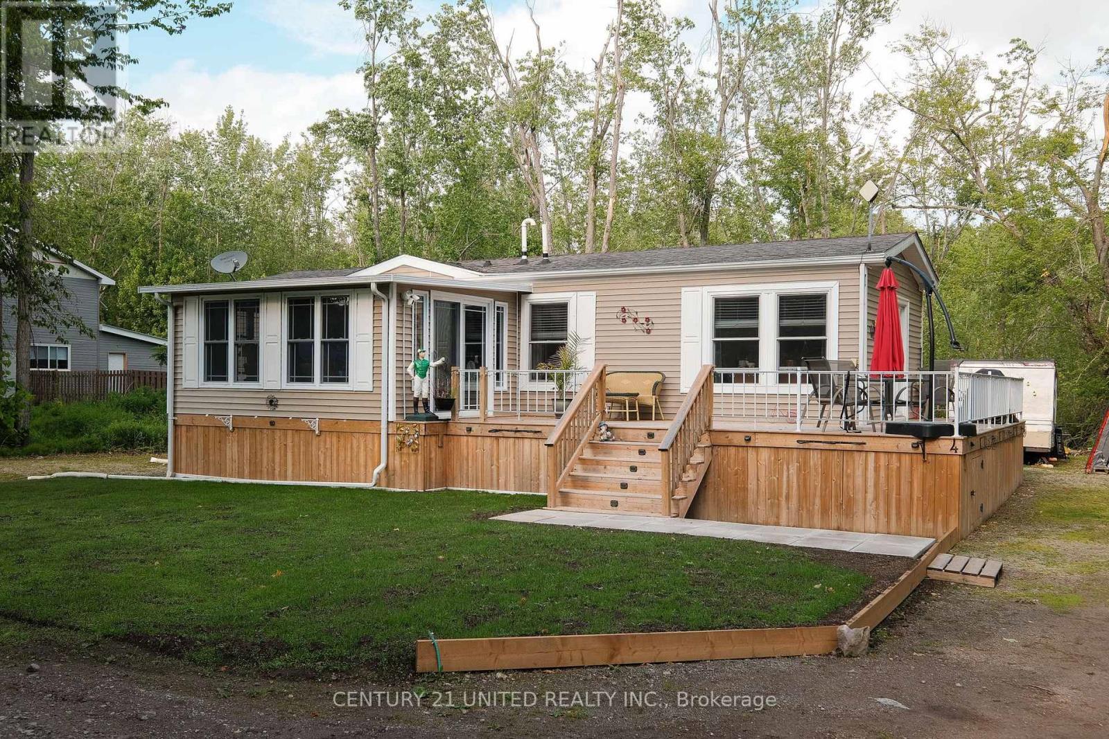 4 Rollies Bay Road E, Curve Lake First Nation 35 (Curve Lake First Nation), ON - Outdoor With Deck Patio Veranda