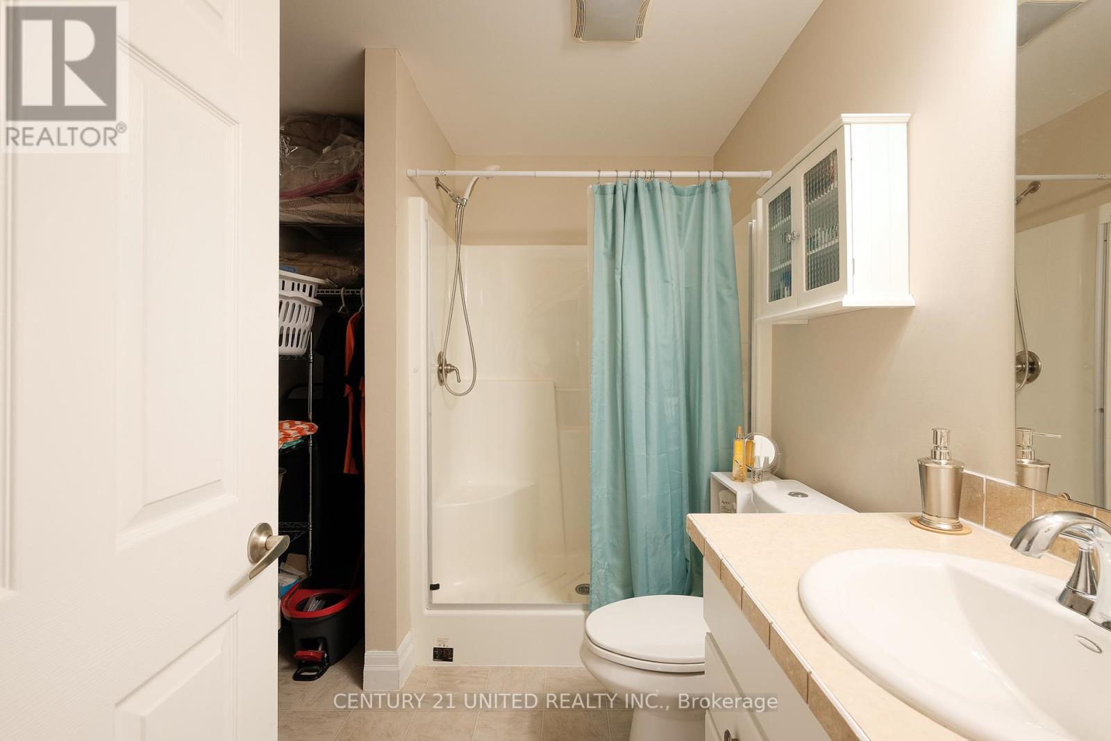 4 Rollies Bay Road E, Curve Lake First Nation 35 (Curve Lake First Nation), ON - Indoor Photo Showing Bathroom