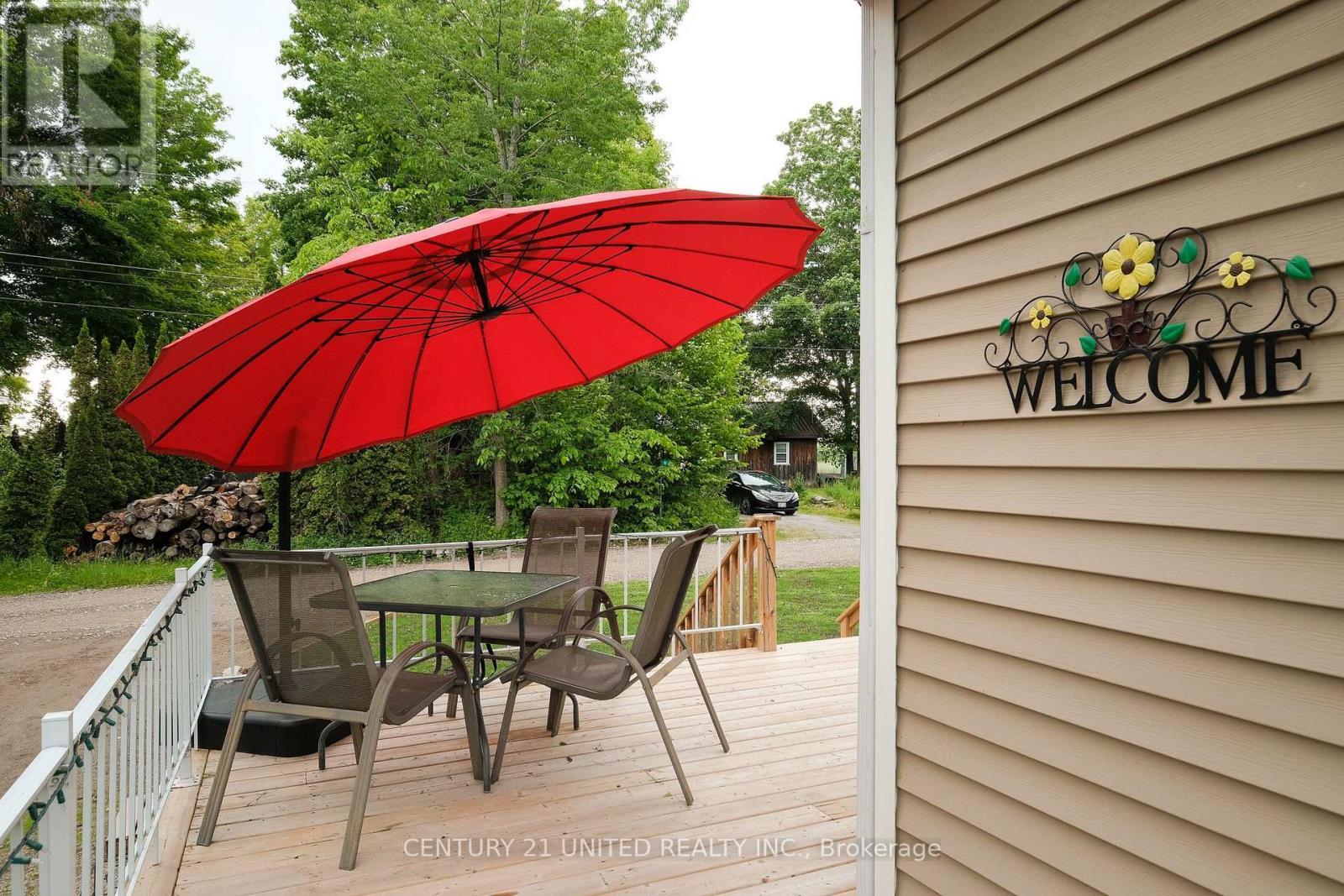 4 Rollies Bay Road E, Curve Lake First Nation 35 (Curve Lake First Nation), ON - Outdoor With Deck Patio Veranda