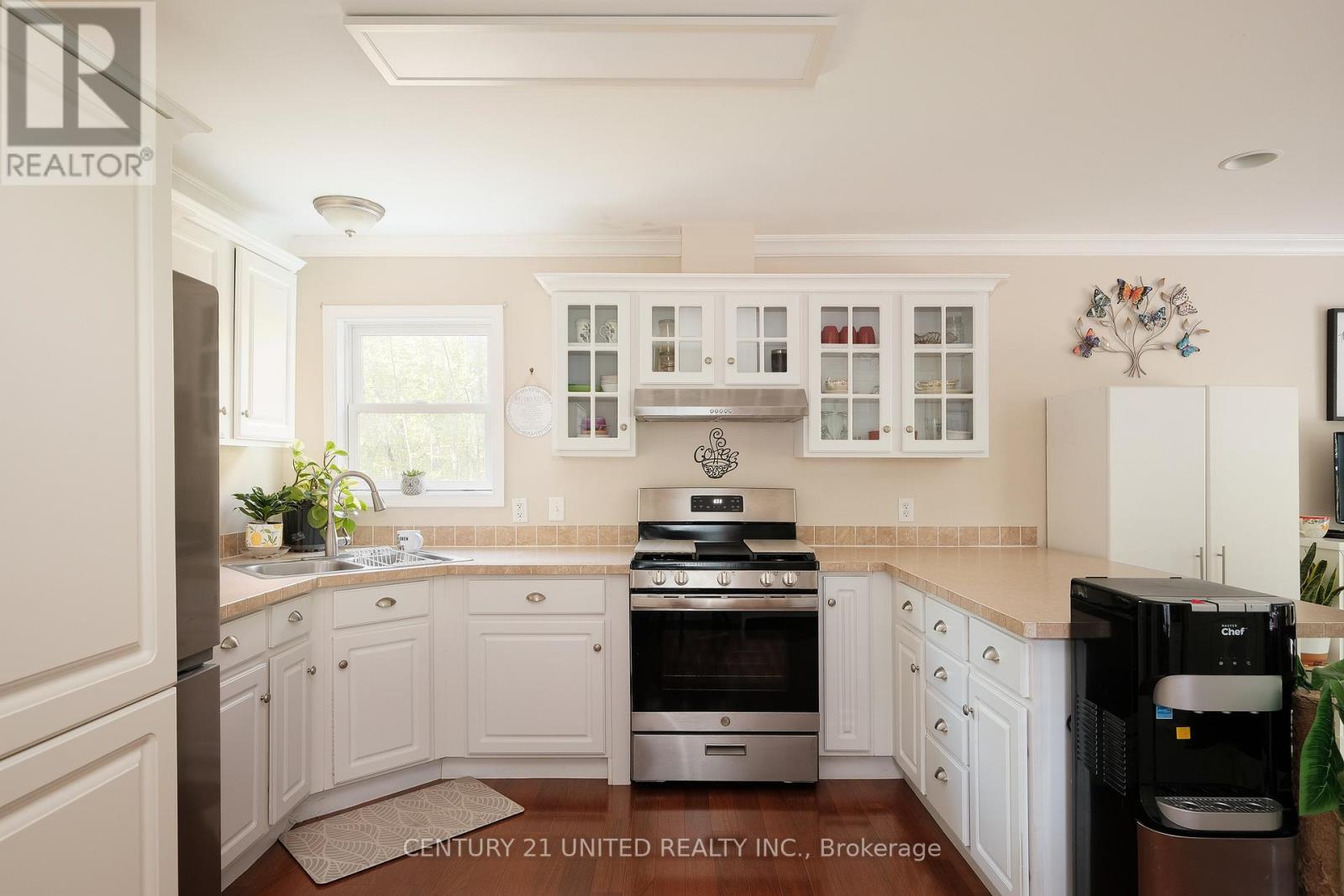4 Rollies Bay Road E, Curve Lake First Nation 35 (Curve Lake First Nation), ON - Indoor Photo Showing Kitchen