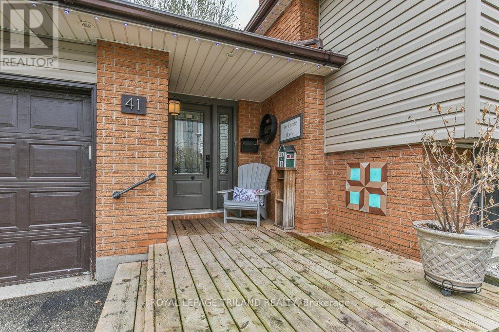41 Fox Mill Court, London South (South N), ON - Outdoor With Deck Patio Veranda With Exterior
