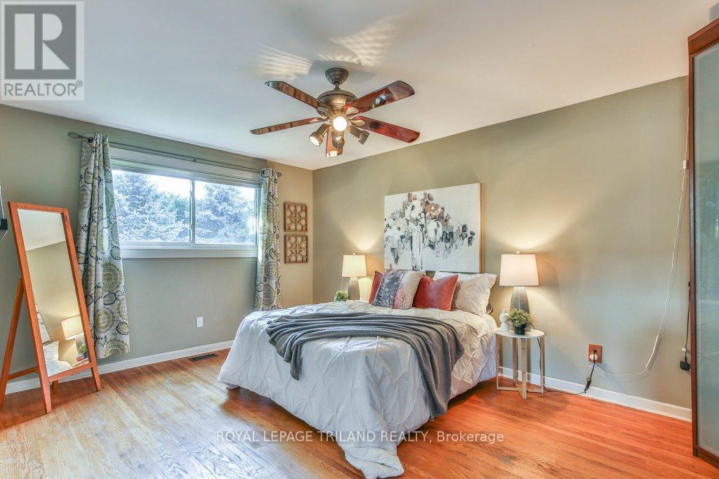 41 Fox Mill Court, London South (South N), ON - Indoor Photo Showing Bedroom