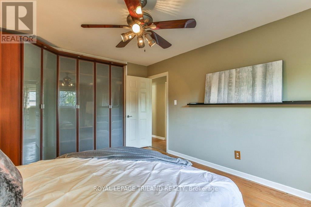 41 Fox Mill Court, London South (South N), ON - Indoor Photo Showing Bedroom