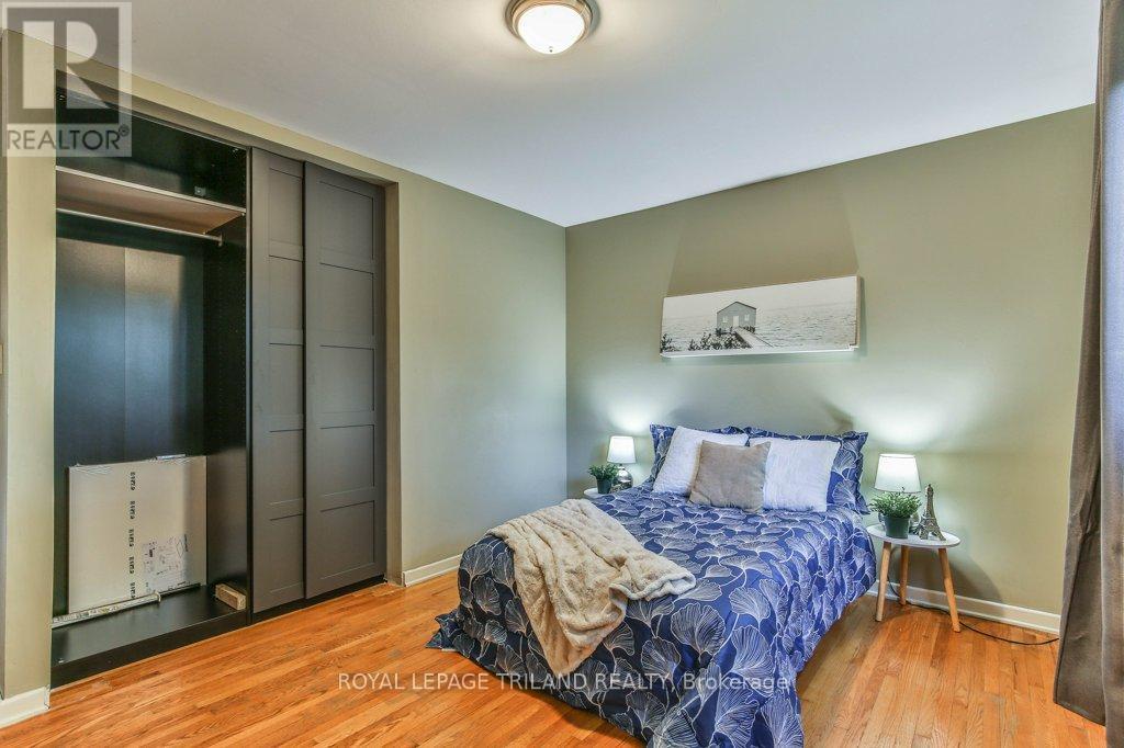 41 Fox Mill Court, London South (South N), ON - Indoor Photo Showing Bedroom