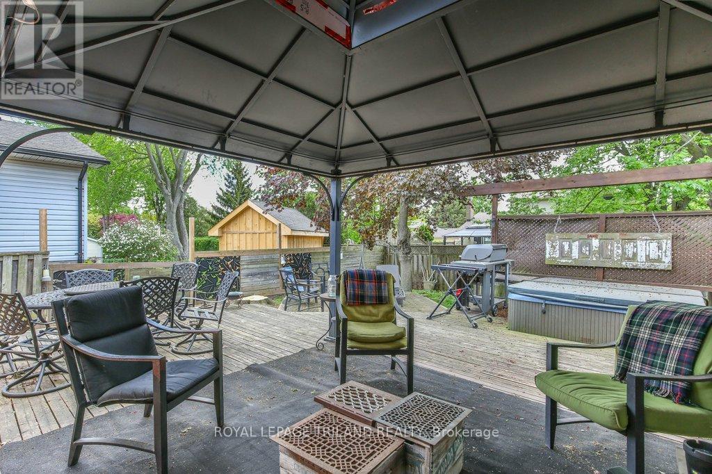 41 Fox Mill Court, London South (South N), ON - Outdoor With Deck Patio Veranda With Exterior