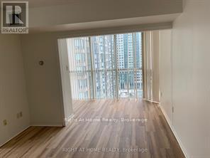 1210 - 285 Enfield Place, Mississauga (City Centre), ON - Indoor Photo Showing Other Room