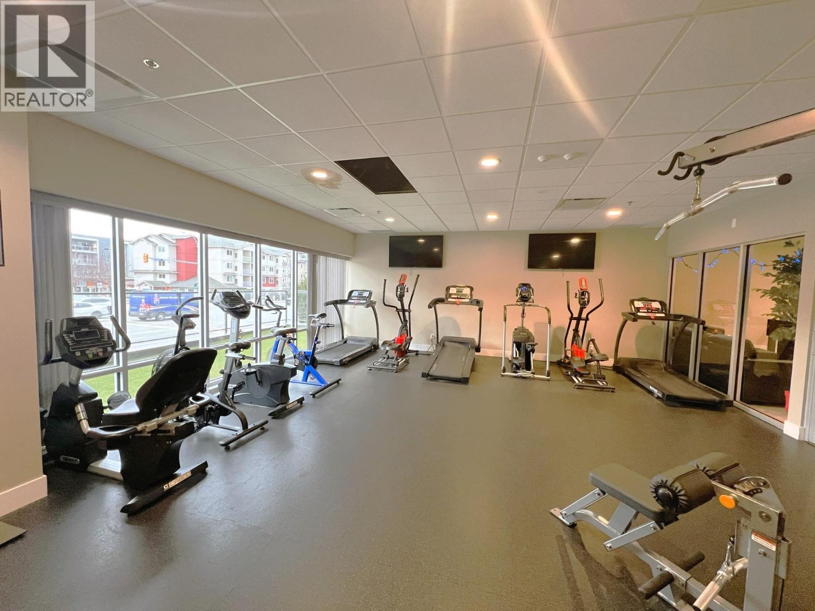 Athletics - 925 Leon Avenue Unit# 407, Kelowna, BC - Indoor Photo Showing Gym Room