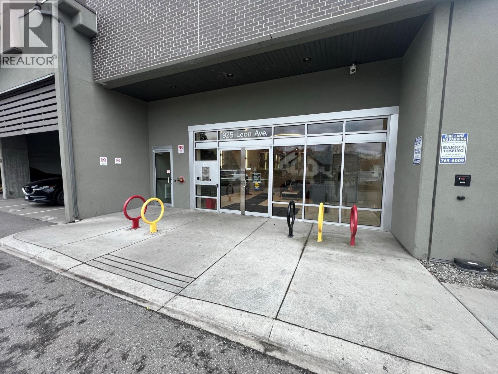 Public Entrance - 925 Leon Avenue Unit# 407, Kelowna, BC - Outdoor