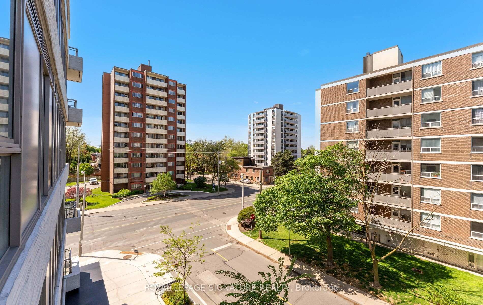 408-1 Cardiff Road, Toronto, ON - Outdoor With Facade
