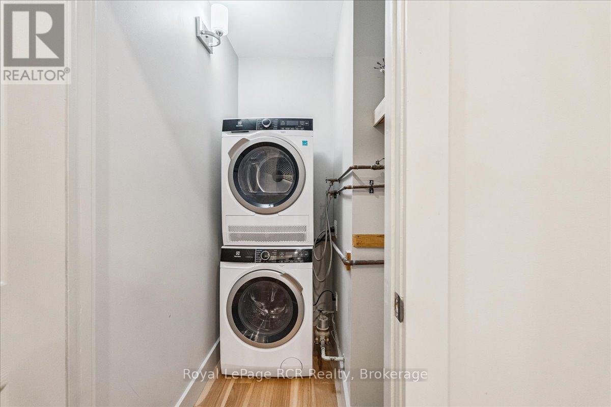 17 - 15 Dawson Drive, Collingwood, ON - Indoor Photo Showing Laundry Room