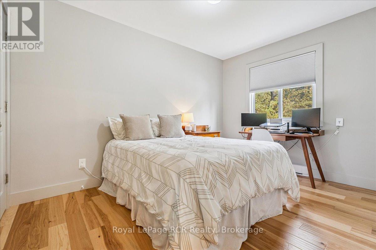 17 - 15 Dawson Drive, Collingwood, ON - Indoor Photo Showing Bedroom