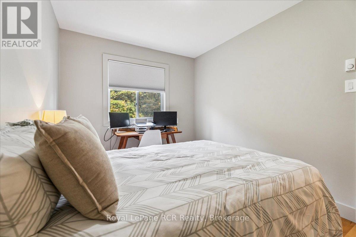 17 - 15 Dawson Drive, Collingwood, ON - Indoor Photo Showing Bedroom