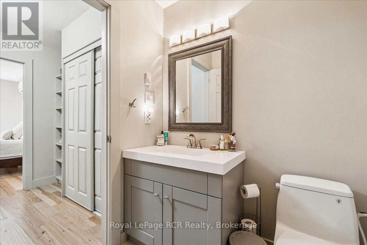 17 - 15 Dawson Drive, Collingwood, ON - Indoor Photo Showing Bathroom