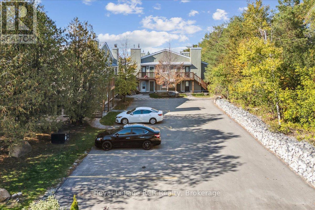 17 - 15 Dawson Drive, Collingwood, ON - Outdoor