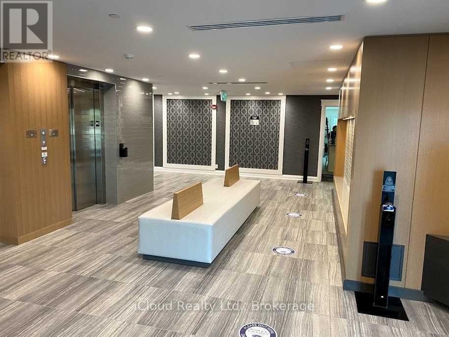 633 - 128 Grovewood Common, Oakville, ON - Indoor Photo Showing Other Room