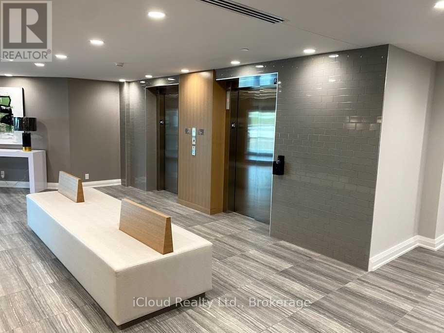 633 - 128 Grovewood Common, Oakville, ON - Indoor Photo Showing Other Room