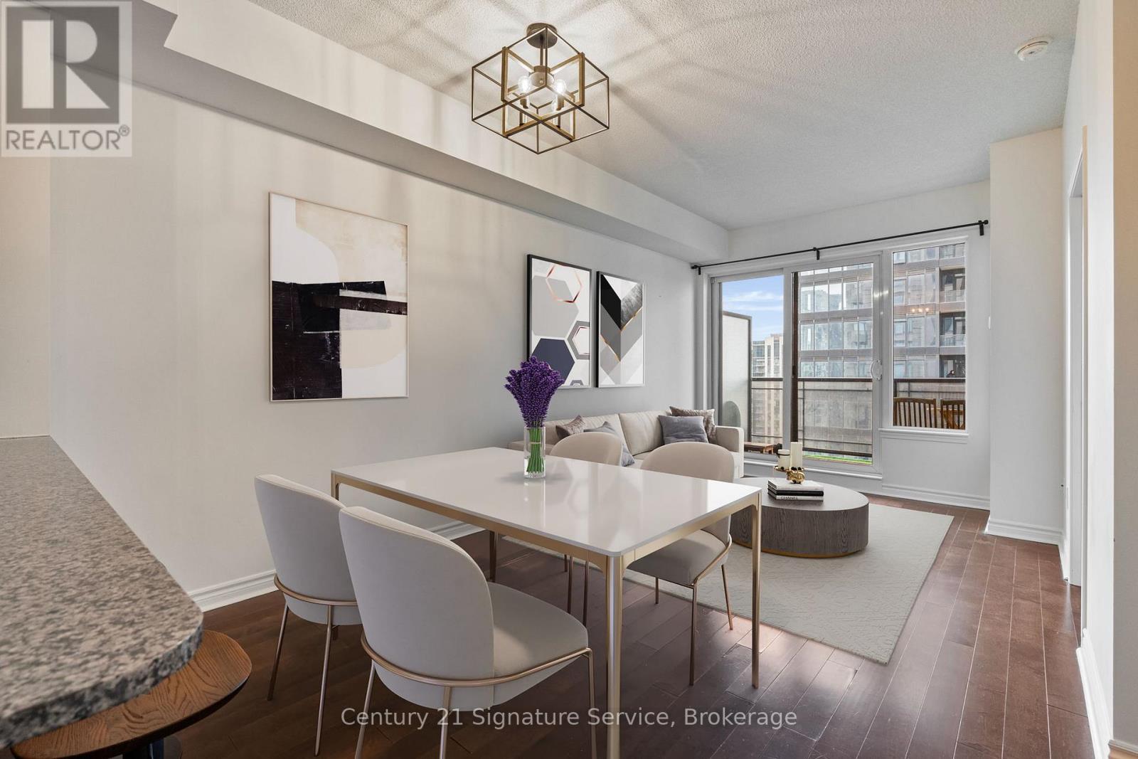 2001 - 385 Prince Of Wales Drive, Mississauga, ON - Indoor Photo Showing Dining Room