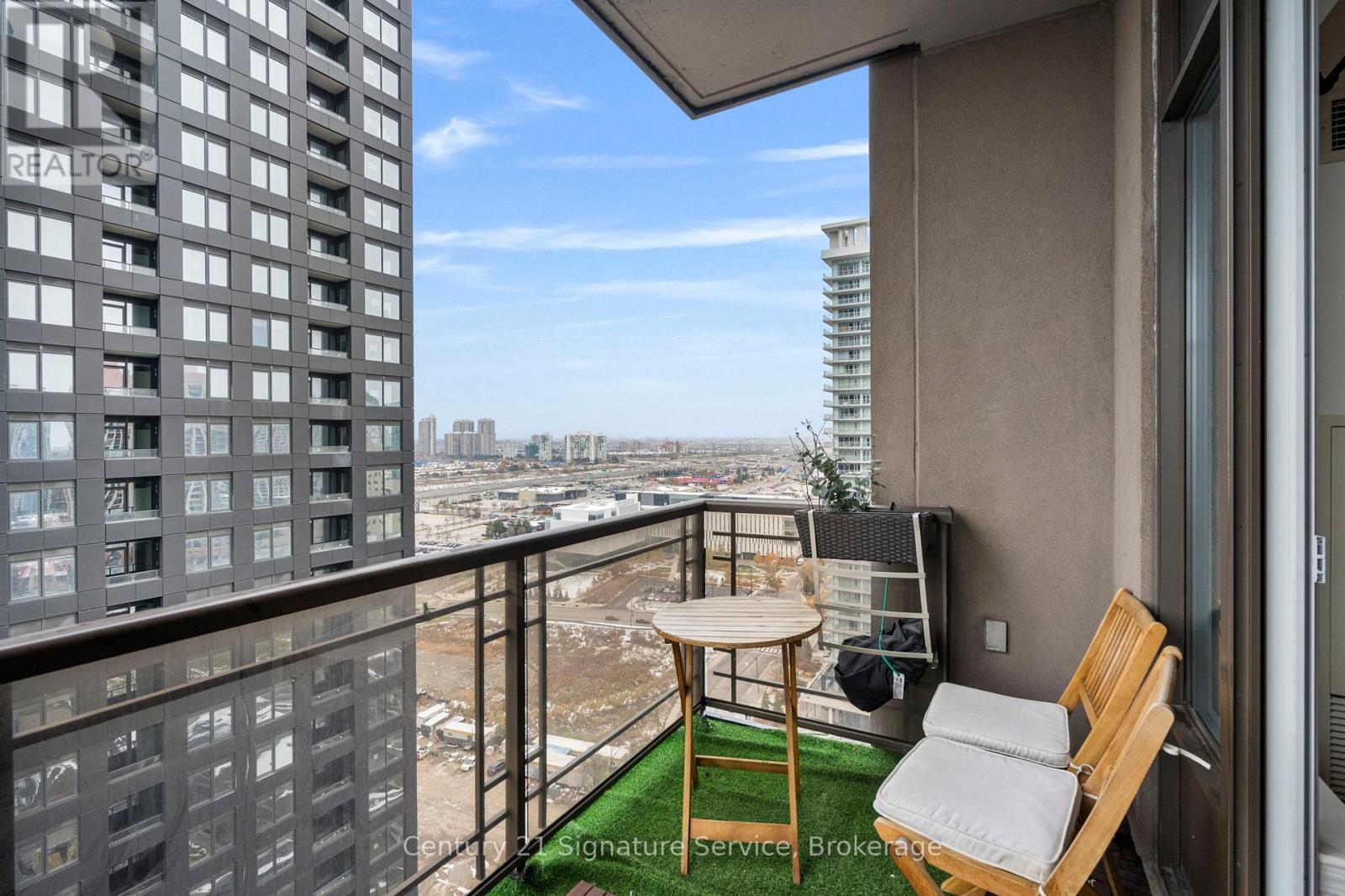 2001 - 385 Prince Of Wales Drive, Mississauga, ON - Outdoor With Balcony With Exterior