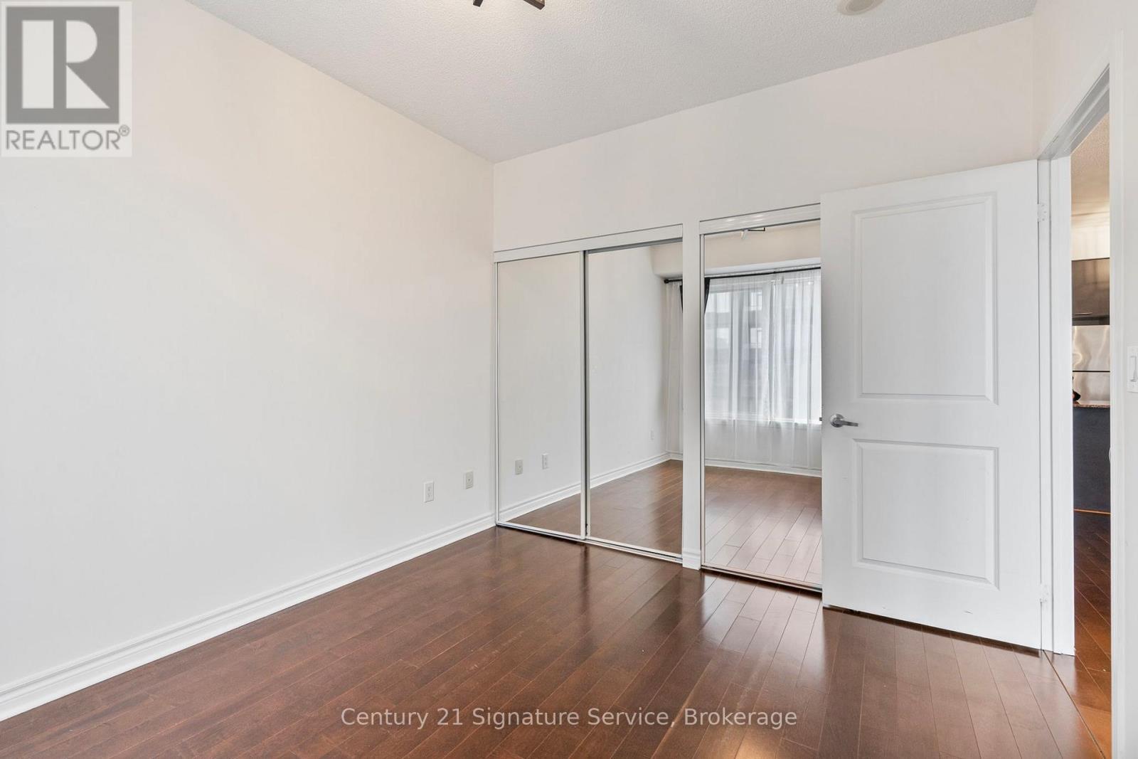 2001 - 385 Prince Of Wales Drive, Mississauga, ON - Indoor Photo Showing Other Room