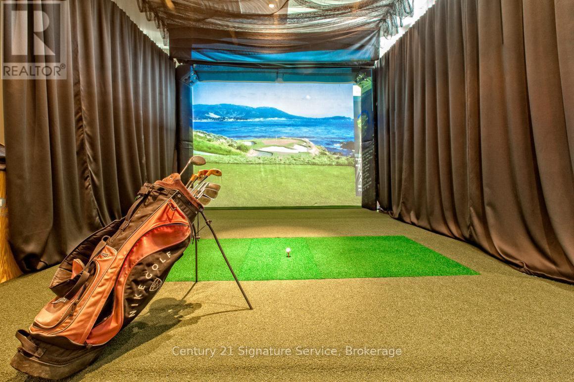 2001 - 385 Prince Of Wales Drive, Mississauga, ON - Indoor Photo Showing Other Room